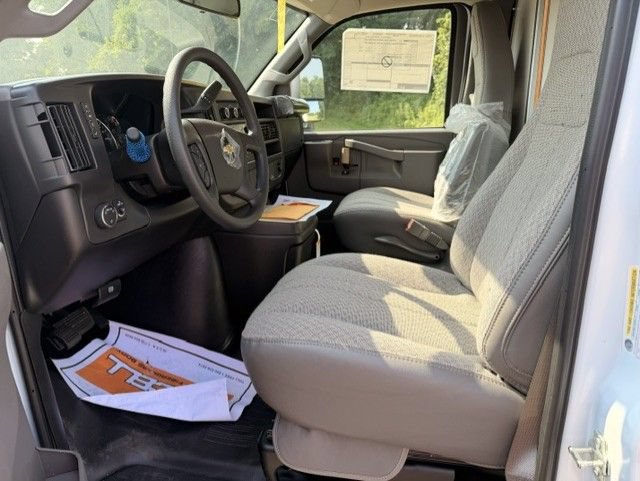 New 2026 Chevrolet Express 3500 w/ Power Convenience Package RWD image 6