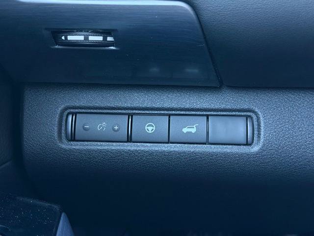 New 2026 Nissan Pathfinder SL FWD image 24