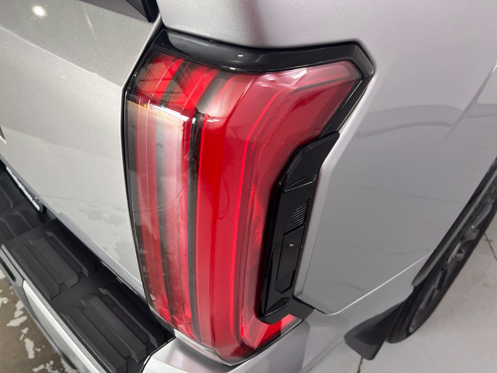 Used 2024 Toyota Tundra Platinum AWD/4WD image 47