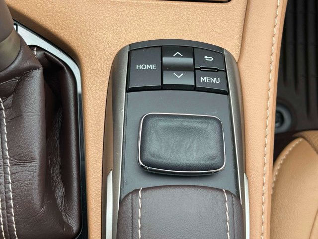 Used 2018 Lexus ES 350 w/ Navigation System Package FWD image 16