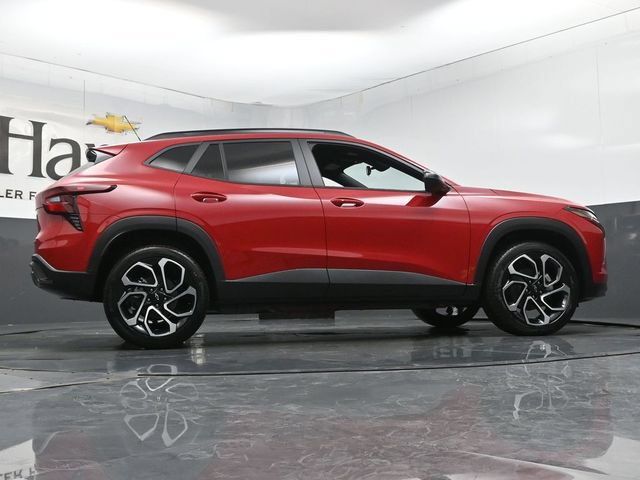 New 2026 Chevrolet Trax RS w/ Driver Confidence Package FWD image 31