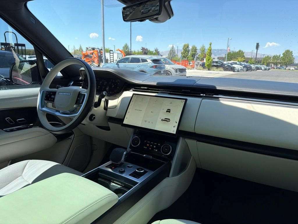 Used 2023 Land Rover Range Rover SE AWD/4WD image 15