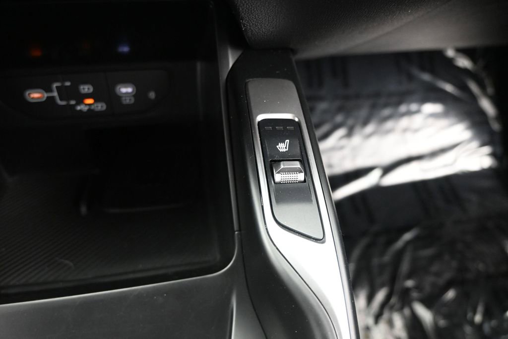 Certified 2024 Kia Sorento S FWD image 34