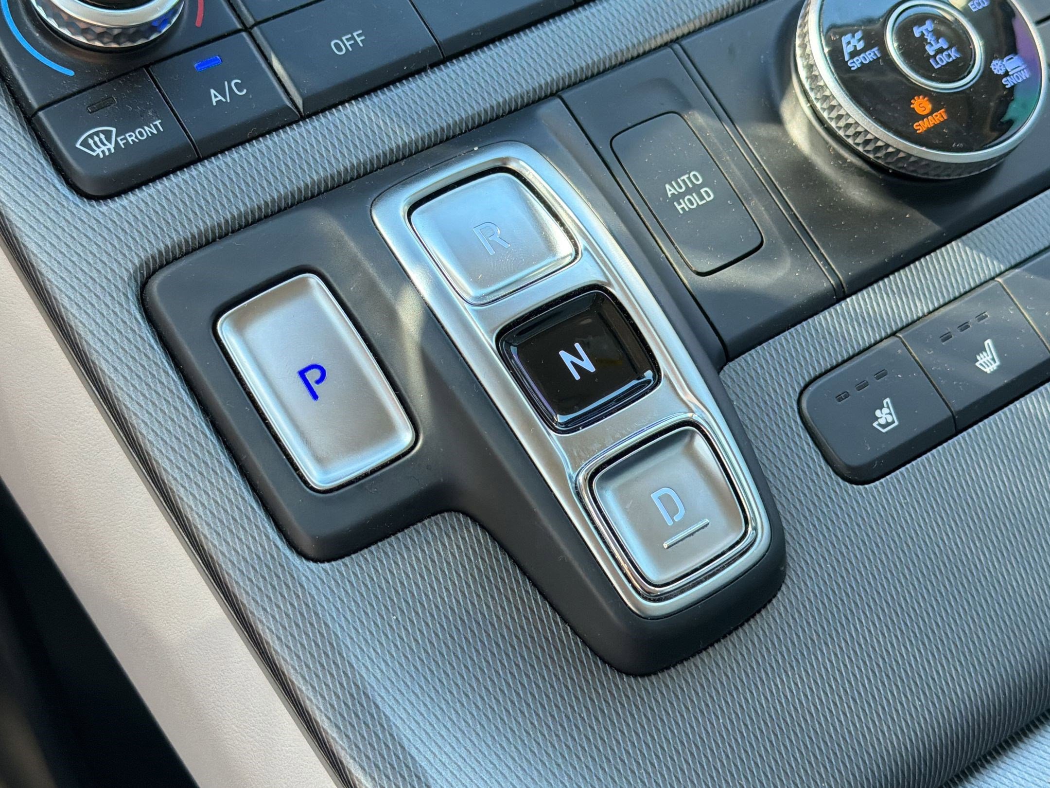 Used 2023 Hyundai Palisade Limited w/ Cargo Package AWD/4WD image 16