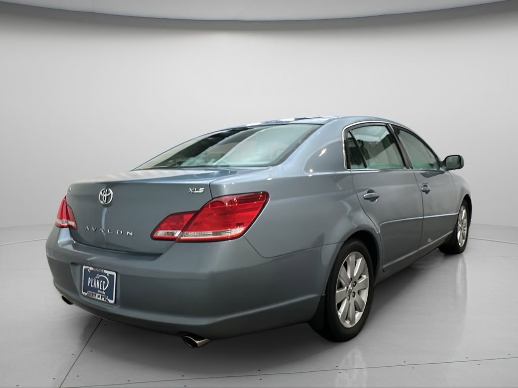Used 2006 Toyota Avalon XLS image 6
