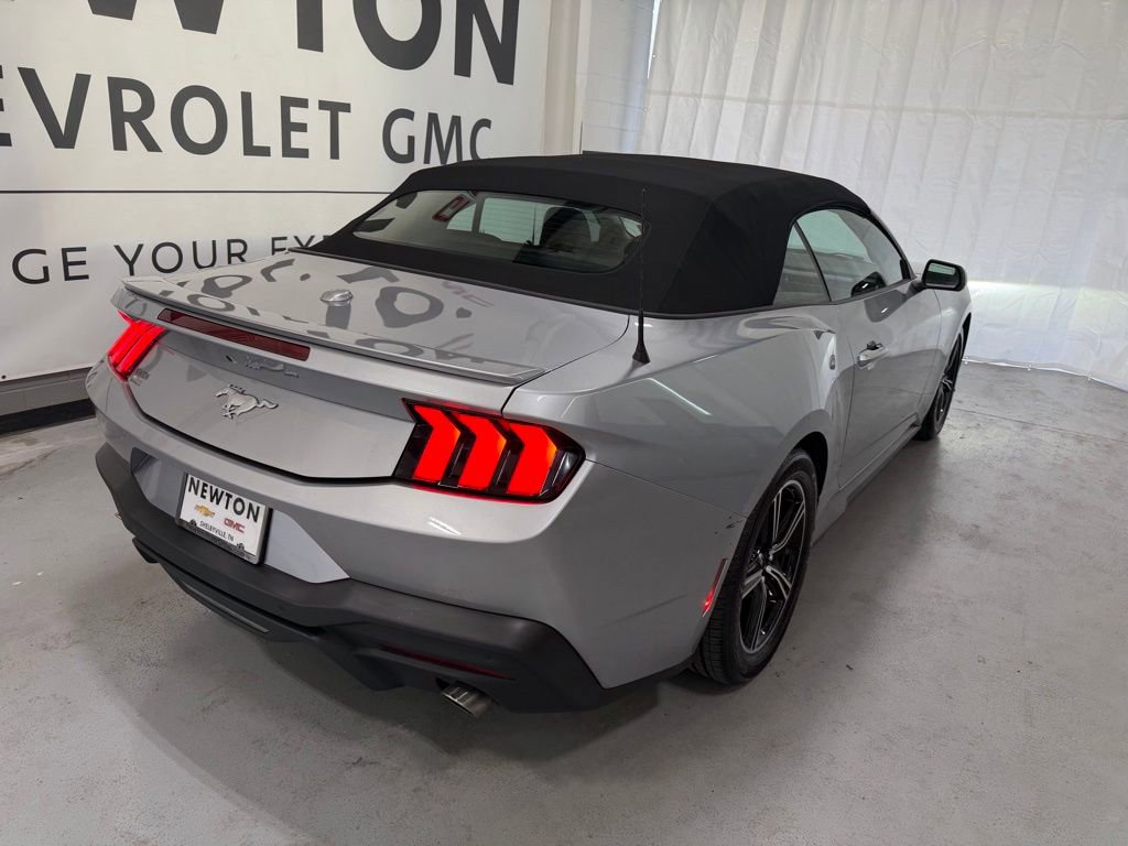 Used 2024 Ford Mustang Premium RWD image 29