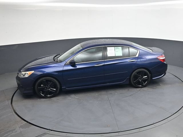 Used 2017 Honda Accord Sport Special Edition image 25