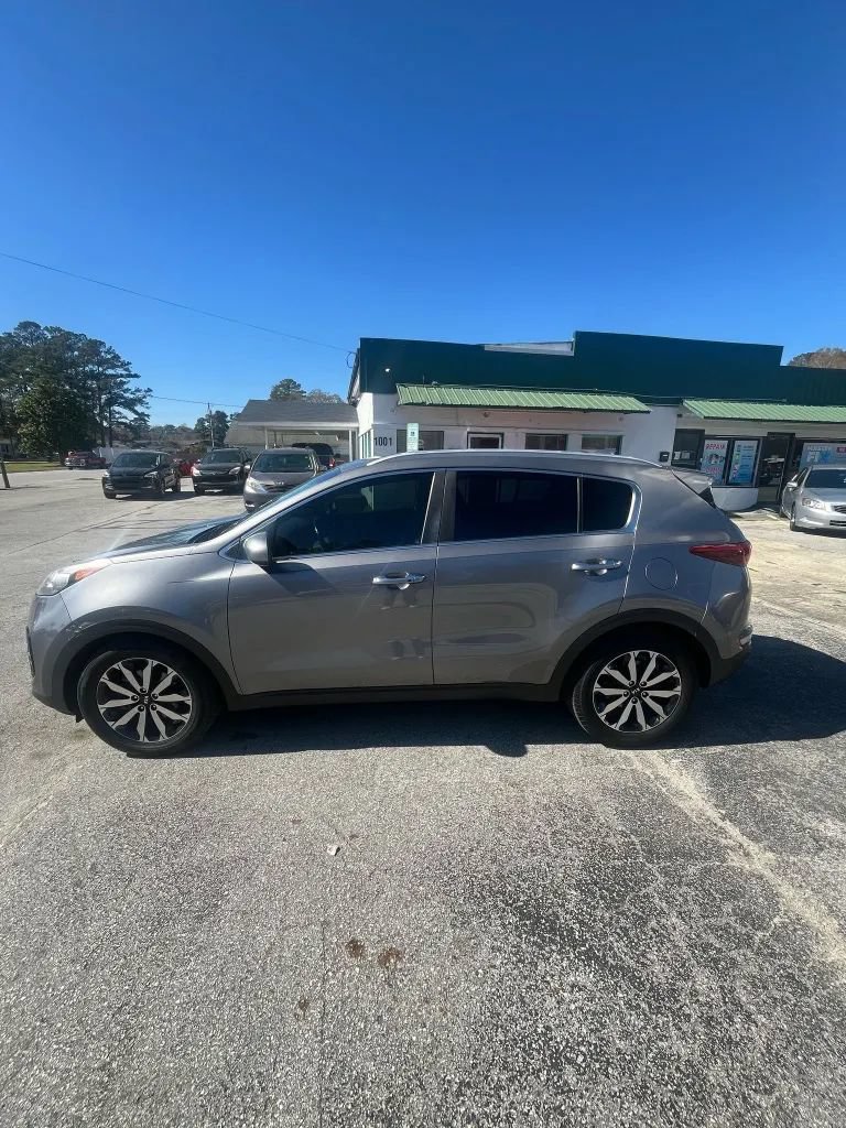 Used 2017 Kia Sportage EX FWD image 4