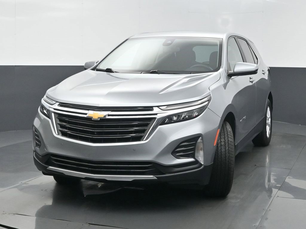 Used 2024 Chevrolet Equinox LT image 3