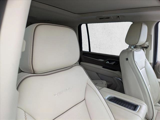 Used 2021 GMC Yukon XL Denali image 13