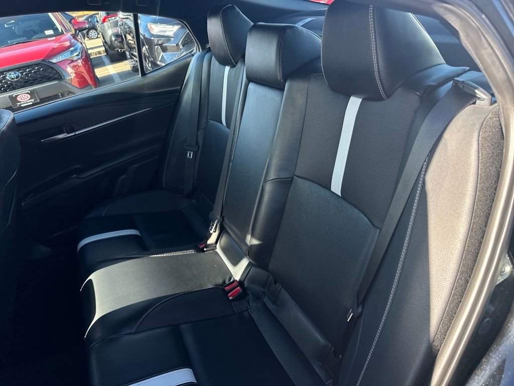 Used 2025 Toyota Camry SE image 34