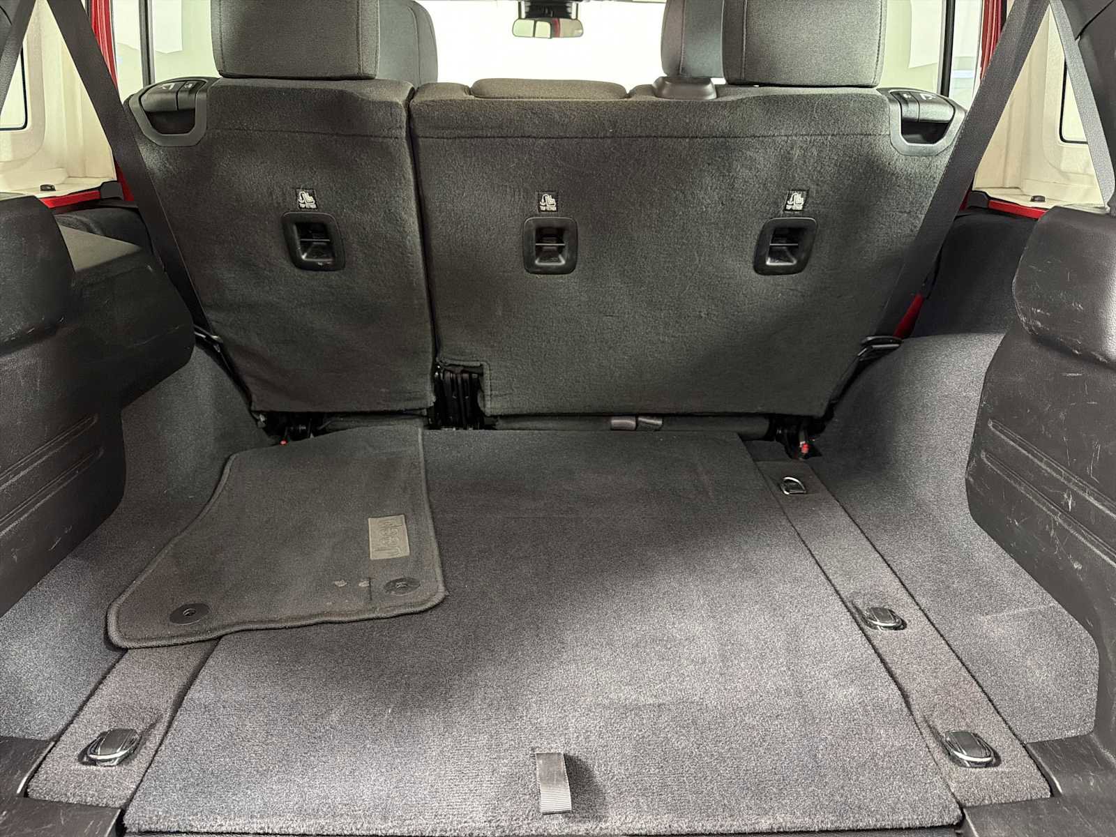 Used 2024 Jeep Wrangler Unlimited Rubicon image 16