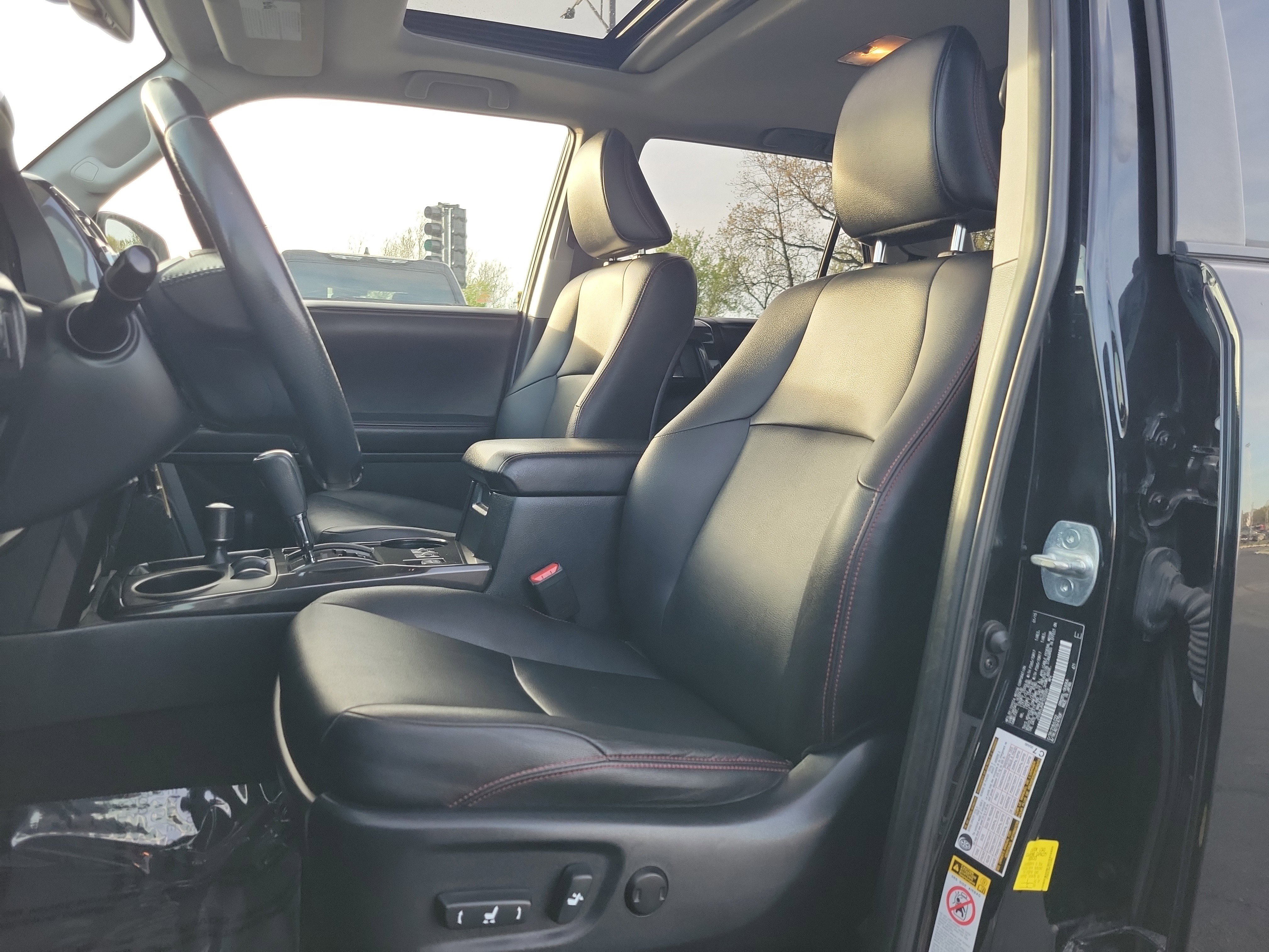 Used 2015 Toyota 4Runner Trail Premium AWD/4WD image 20