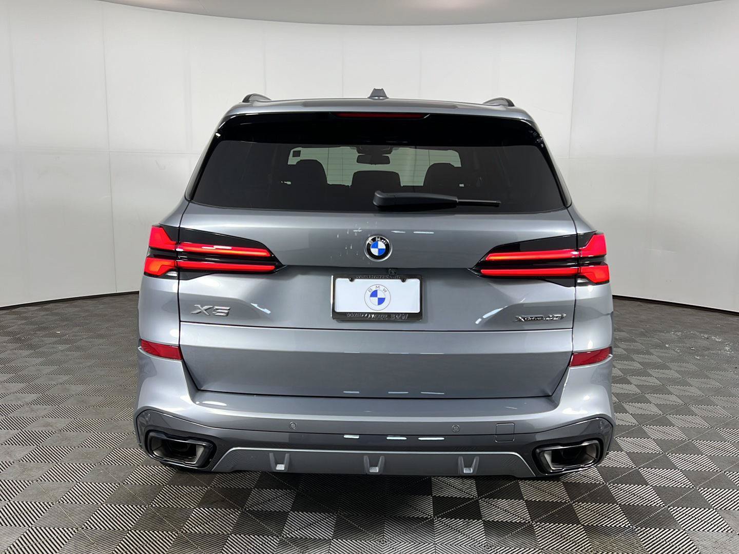 Certified 2024 BMW X5 xDrive40i w/ M Sport Package AWD/4WD image 18