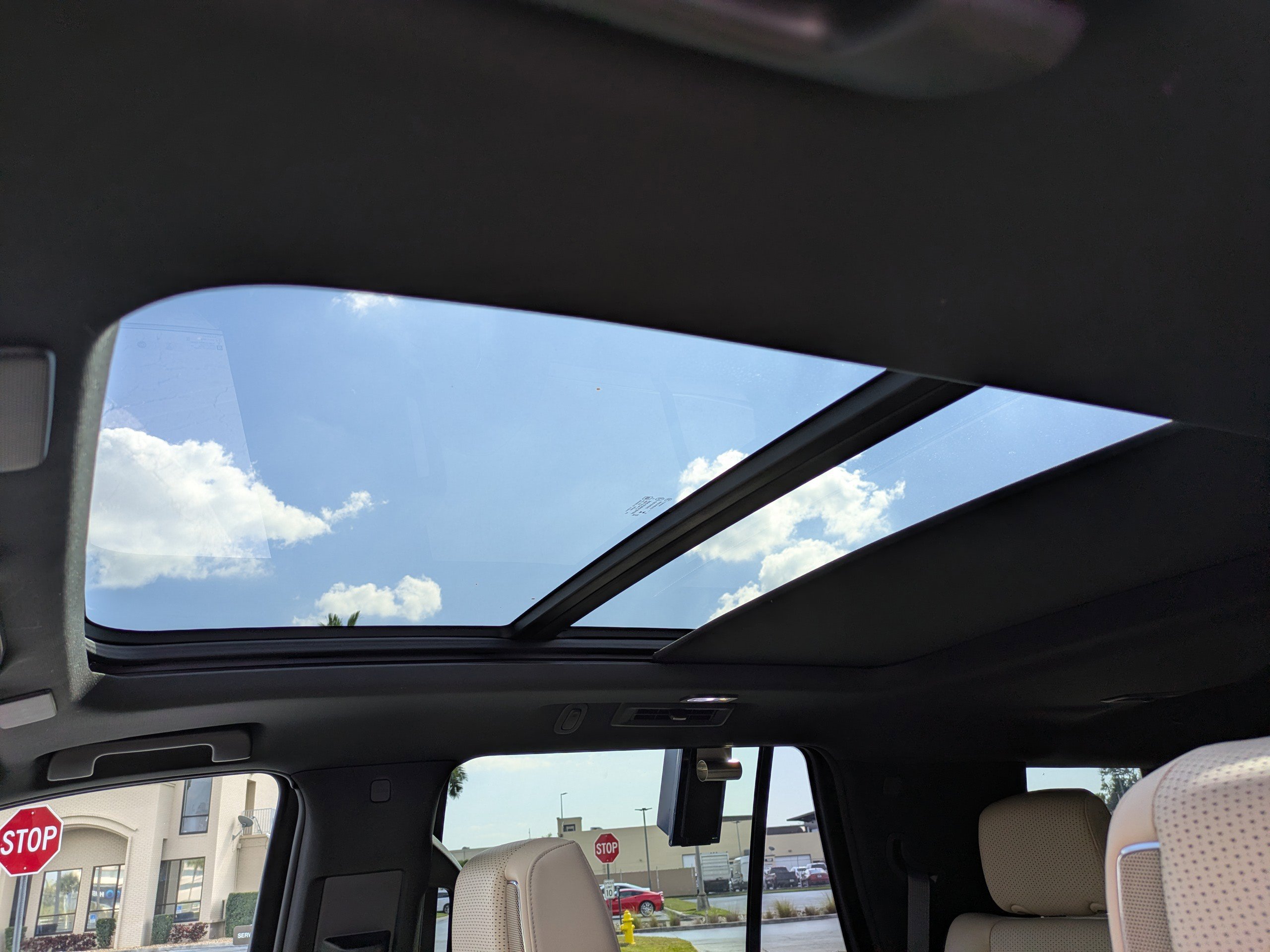 Certified 2023 Cadillac Escalade Premium Luxury image 19