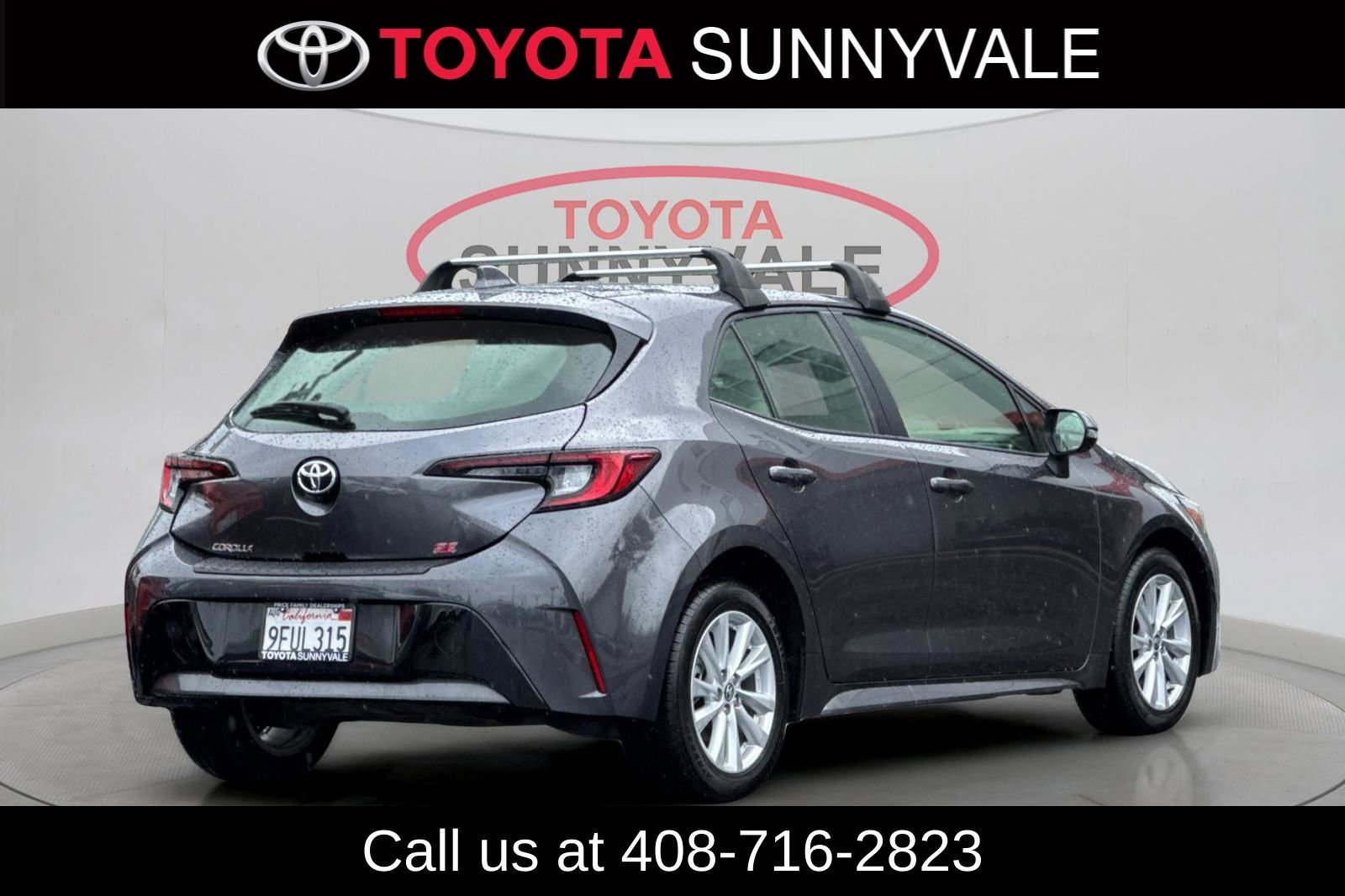 Used 2023 Toyota Corolla SE w/ SE Premium Package image 4