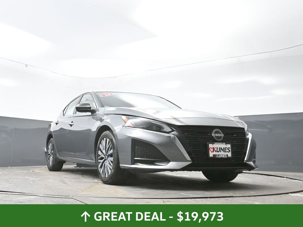 Used 2024 Nissan Altima 2.5 SV image 53