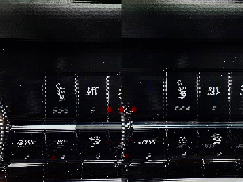 New 2026 Chevrolet Equinox LT w/ Convenience Package II image 13