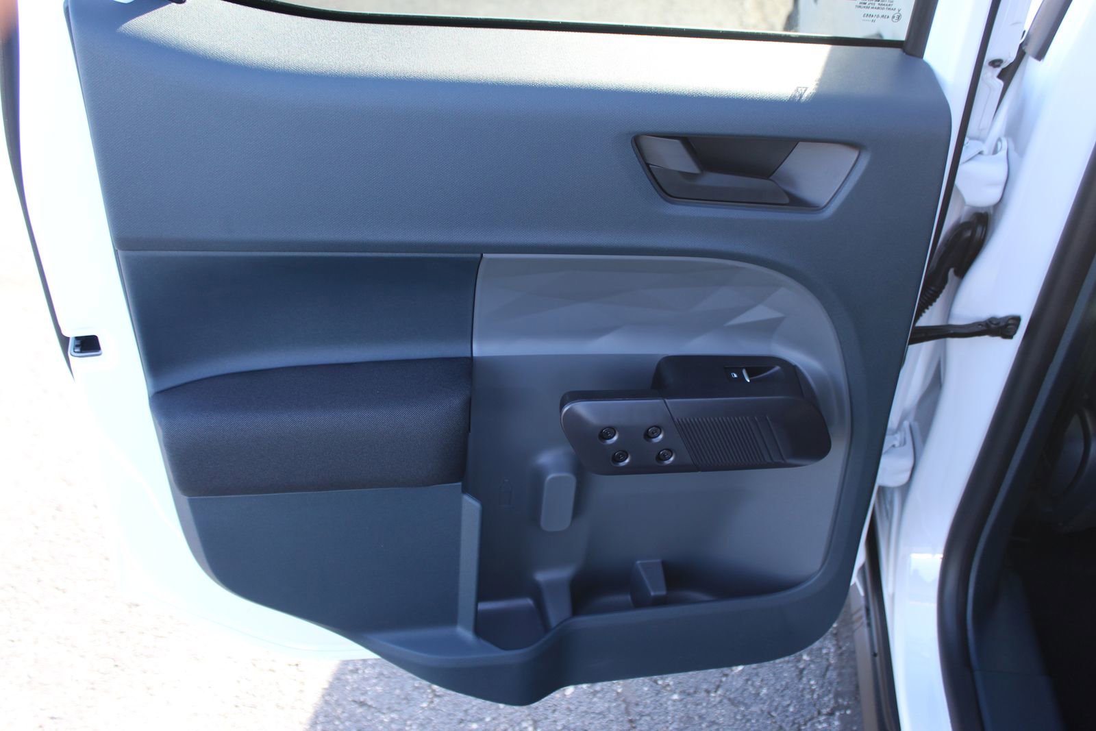 New 2025 Ford Maverick XL w/ Equipment Group 101A image 15