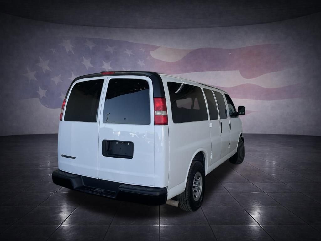 Used 2017 Chevrolet Express 2500 LS image 4