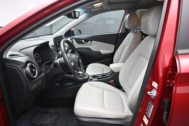 Used 2023 Hyundai Kona Limited FWD image 8