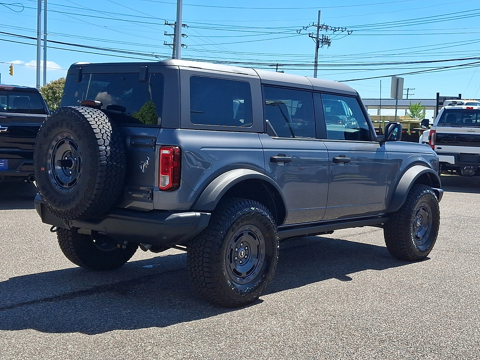 Certified 2025 Ford Bronco Big Bend w/ Black Diamond Package AWD/4WD image 11
