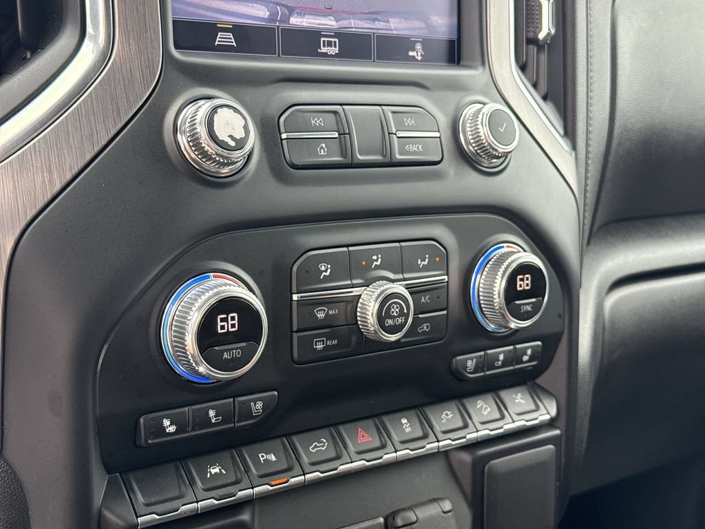 Used 2022 GMC Sierra 1500 Denali w/ Denali Premium Package AWD/4WD image 18