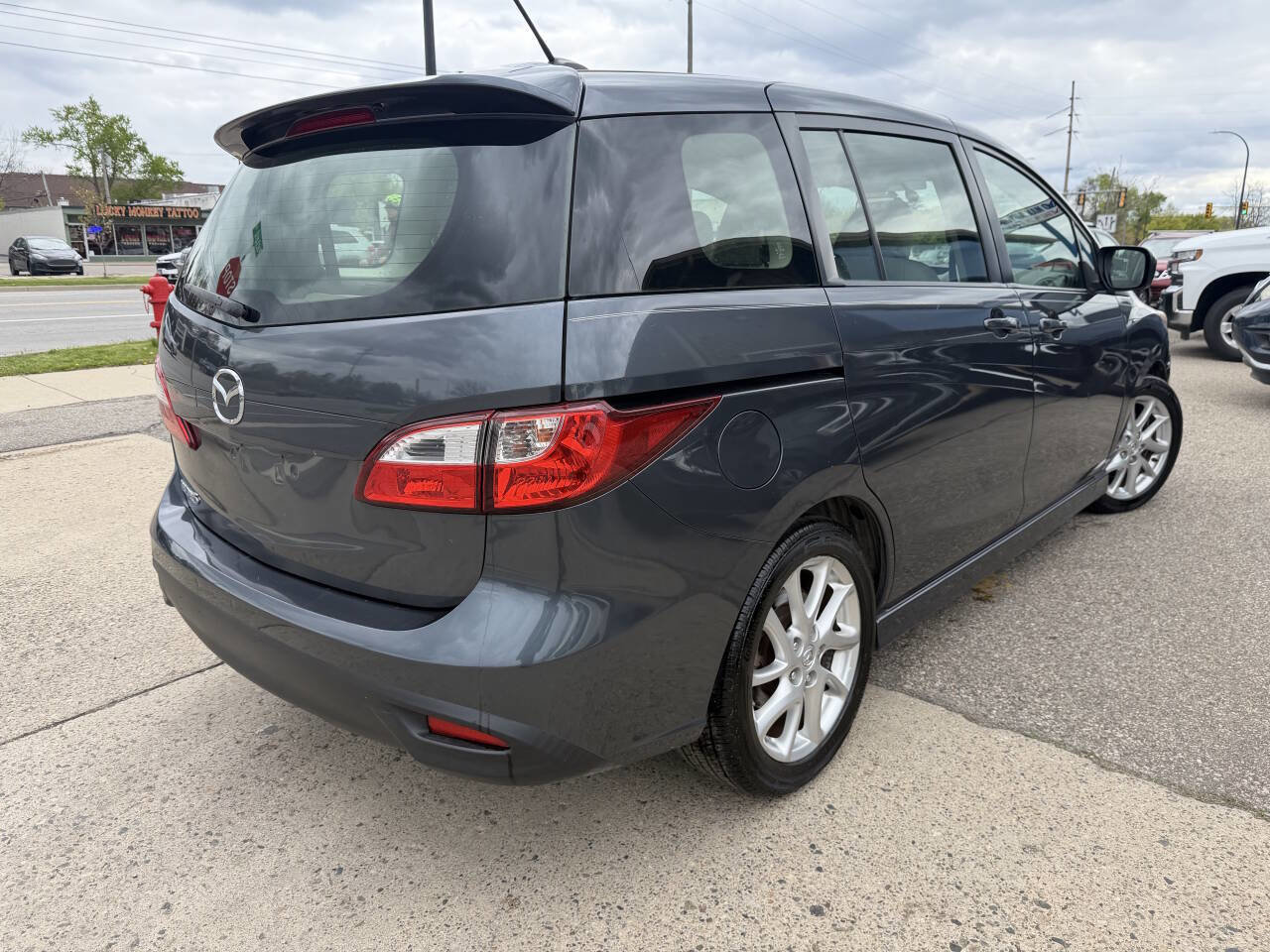 Used 2012 MAZDA MAZDA5 Grand Touring FWD image 24