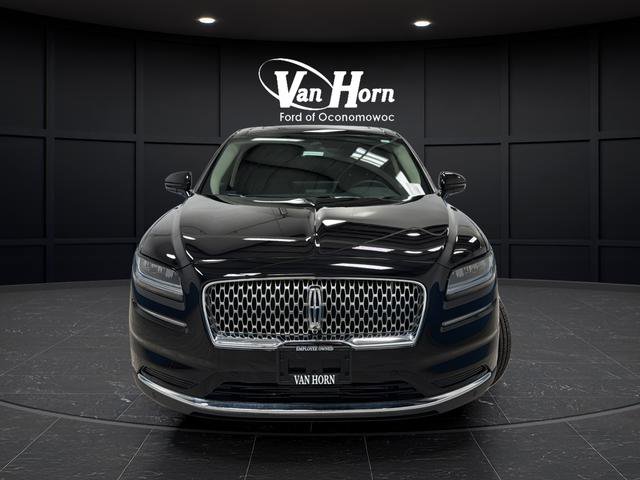 Used 2022 Lincoln Nautilus Reserve AWD/4WD image 2