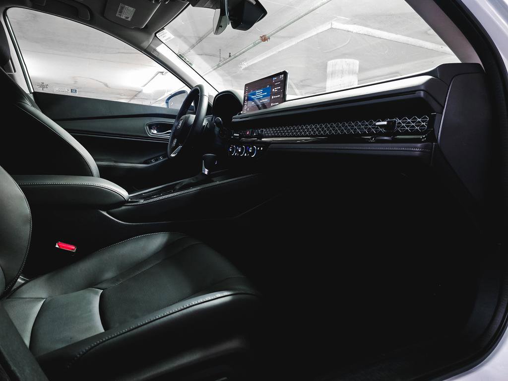 Used 2023 Honda Accord Touring image 34