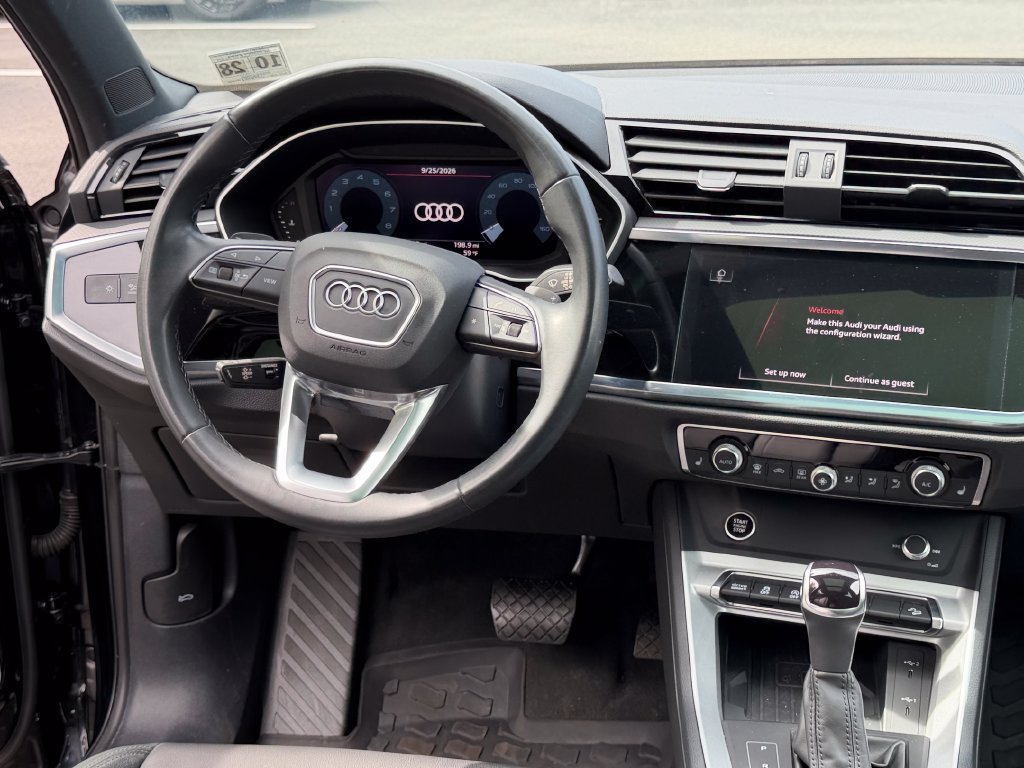 Used 2024 Audi Q3 2.0T Premium w/ Convenience Package AWD/4WD image 22