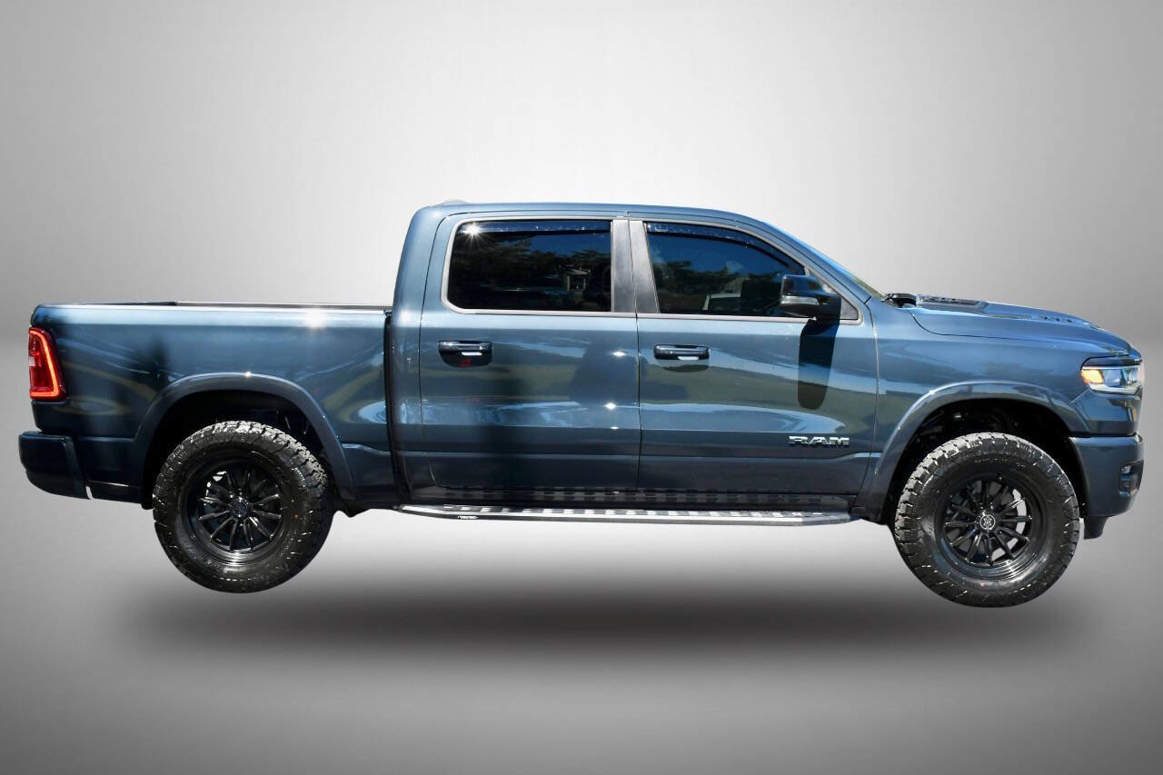 Used 2025 RAM 1500 Laramie AWD/4WD image 8