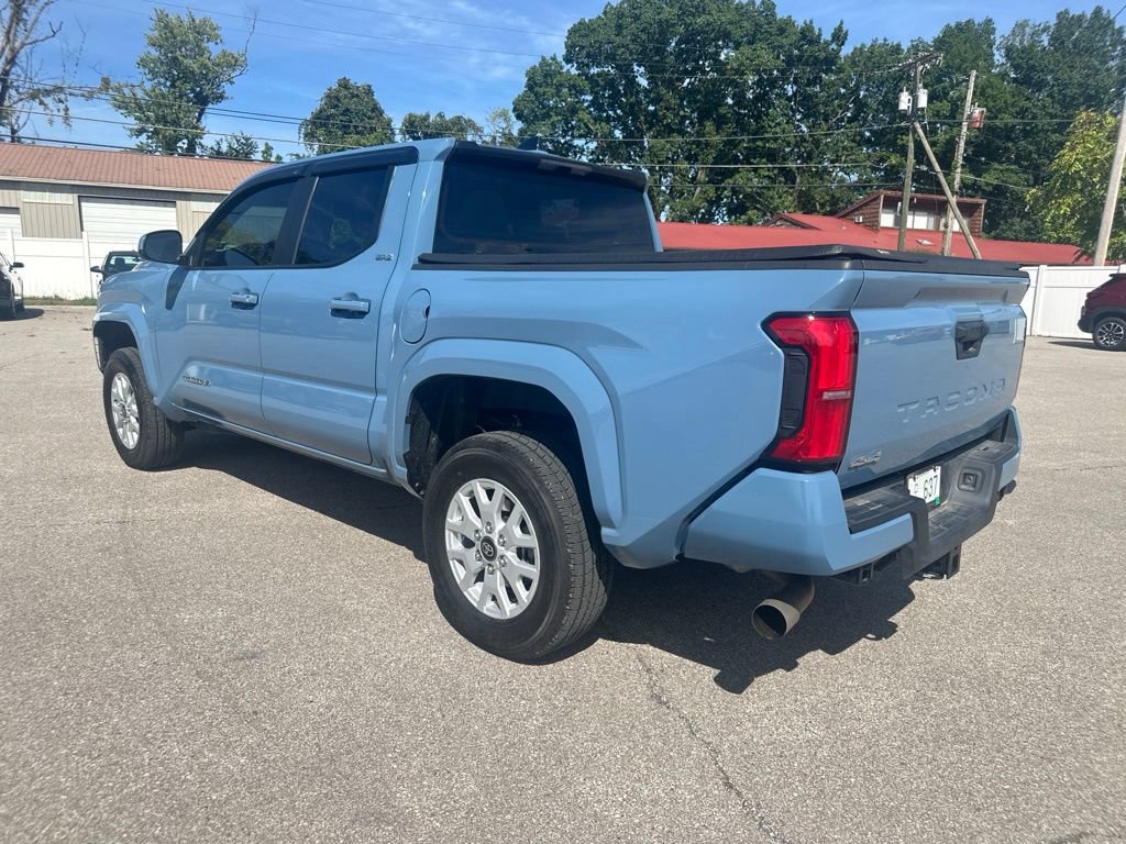 Used 2026 Toyota Tacoma SR5 AWD/4WD image 6