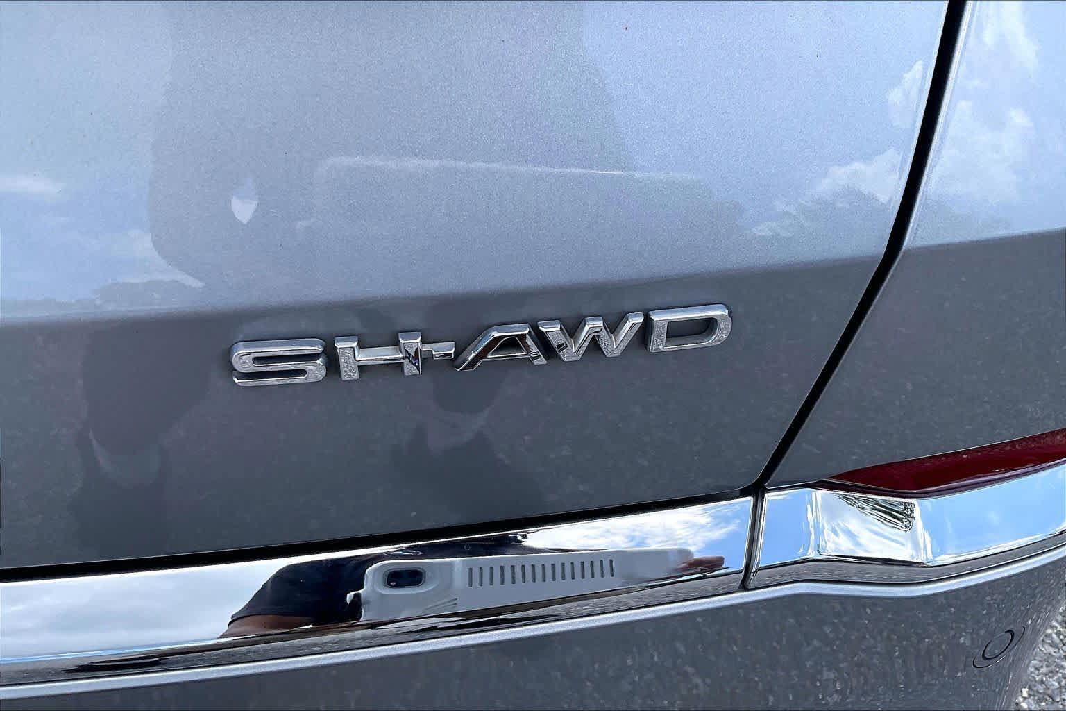 Used 2022 Acura MDX w/ Technology Package AWD/4WD image 9