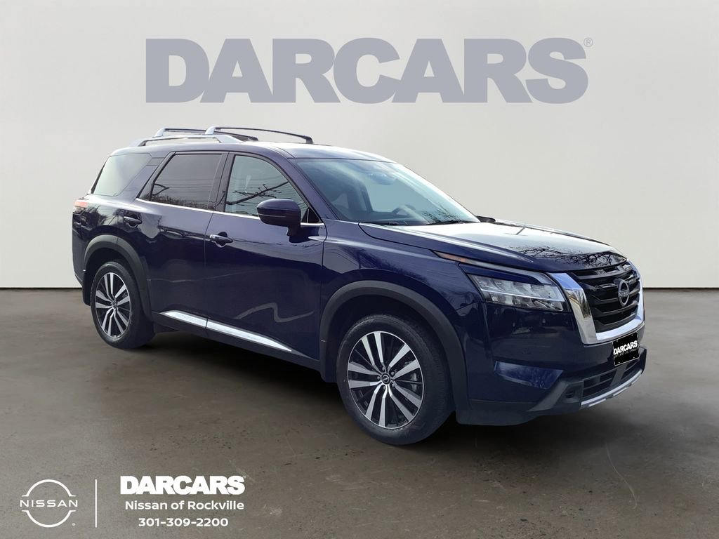 Used 2024 Nissan Pathfinder Platinum w/ Cargo Package image 1