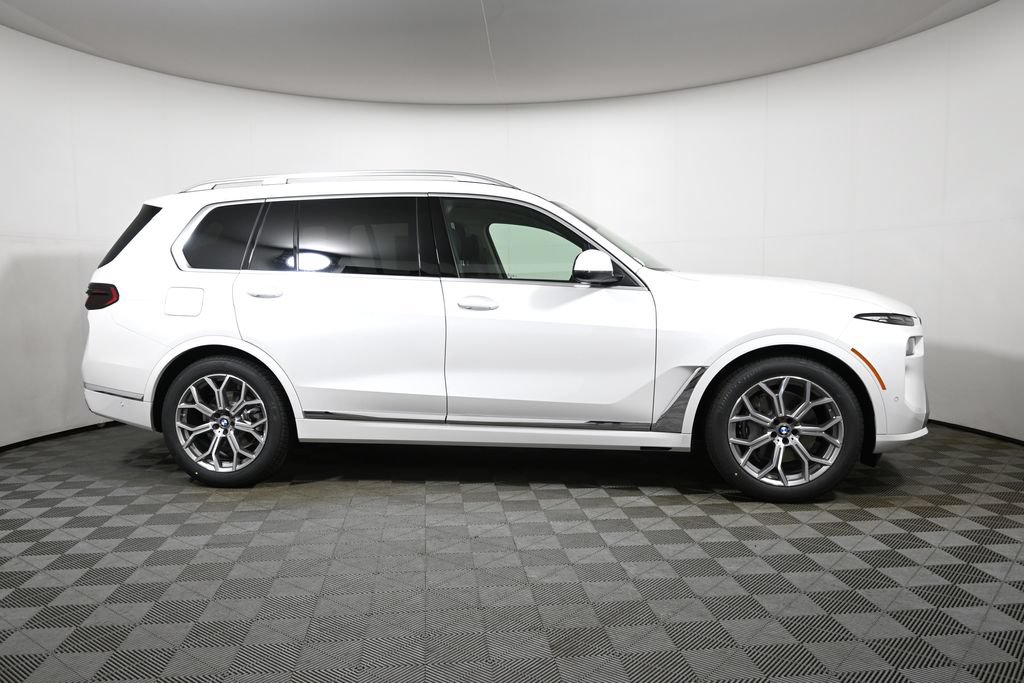 Used 2027 BMW X7 xDrive40i AWD/4WD image 8
