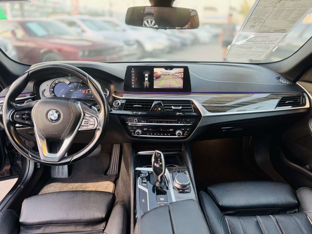 Used 2018 BMW 530i w/ Premium Package image 29