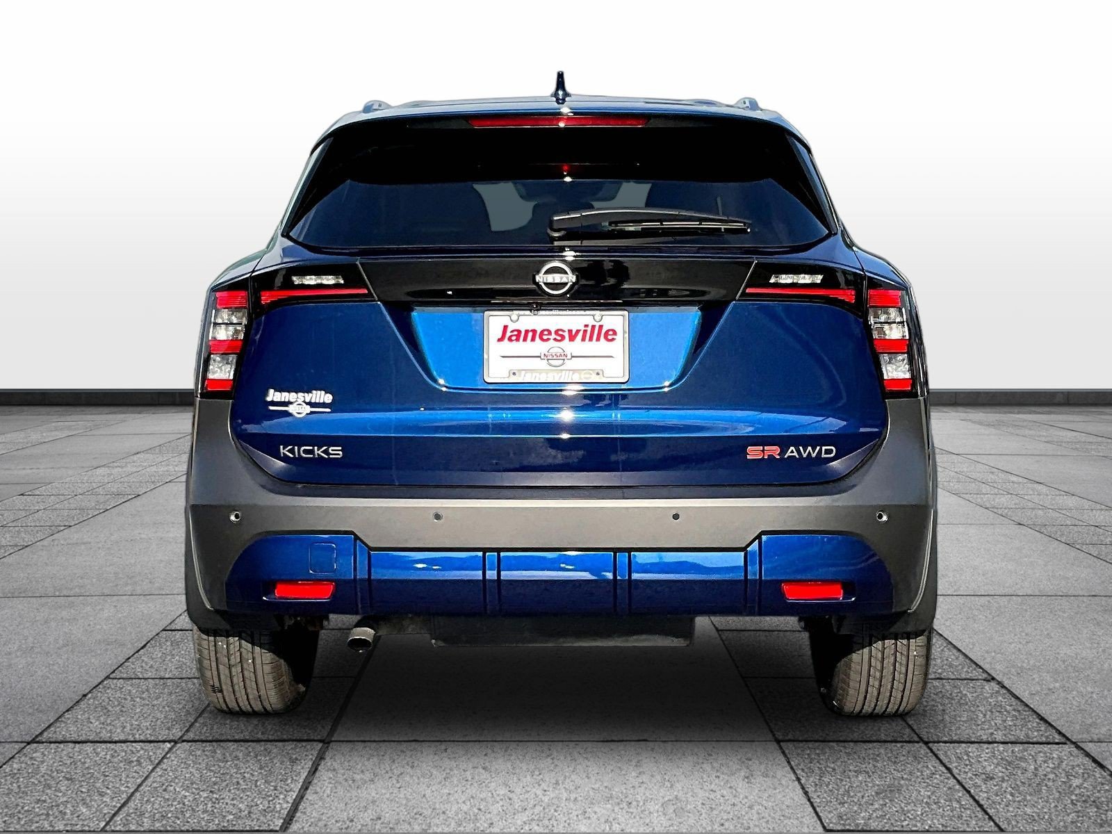 Certified 2025 Nissan Kicks SR AWD/4WD image 6