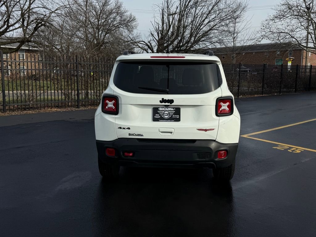 Used 2023 Jeep Renegade Trailhawk image 6