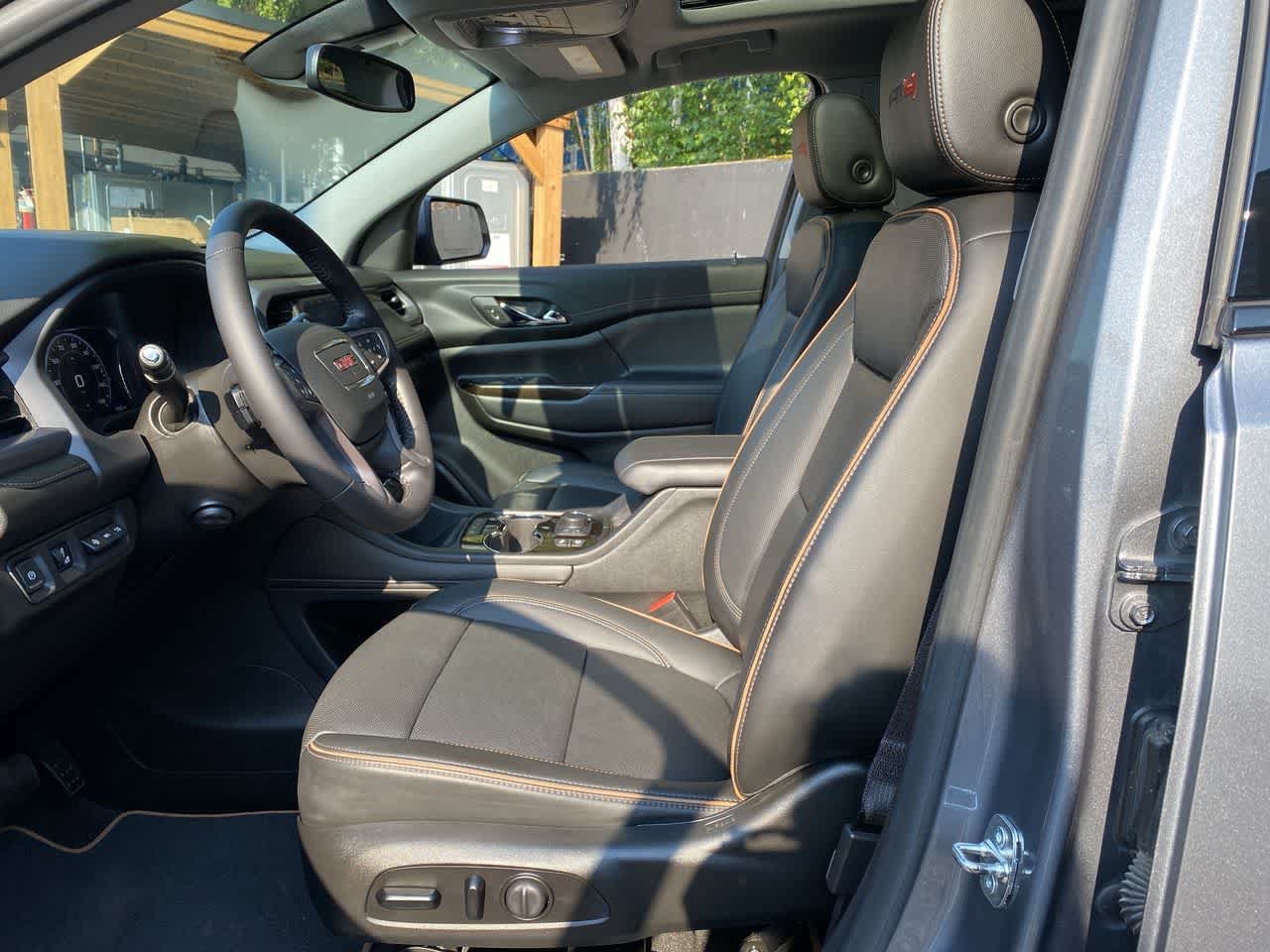 Used 2021 GMC Acadia AT4 w/ Technology Package AWD/4WD image 13