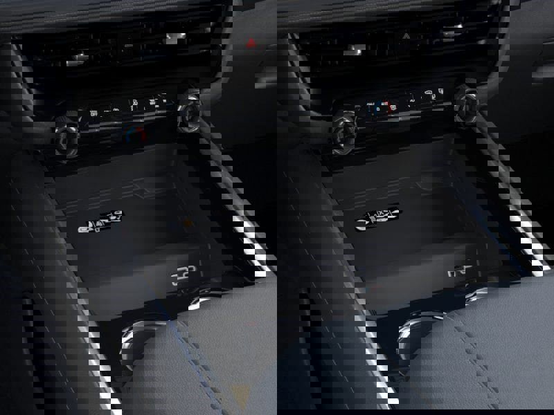 New 2026 Chevrolet Suburban Premier image 23