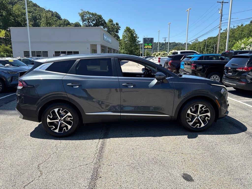 Used 2023 Kia Sportage EX FWD image 6