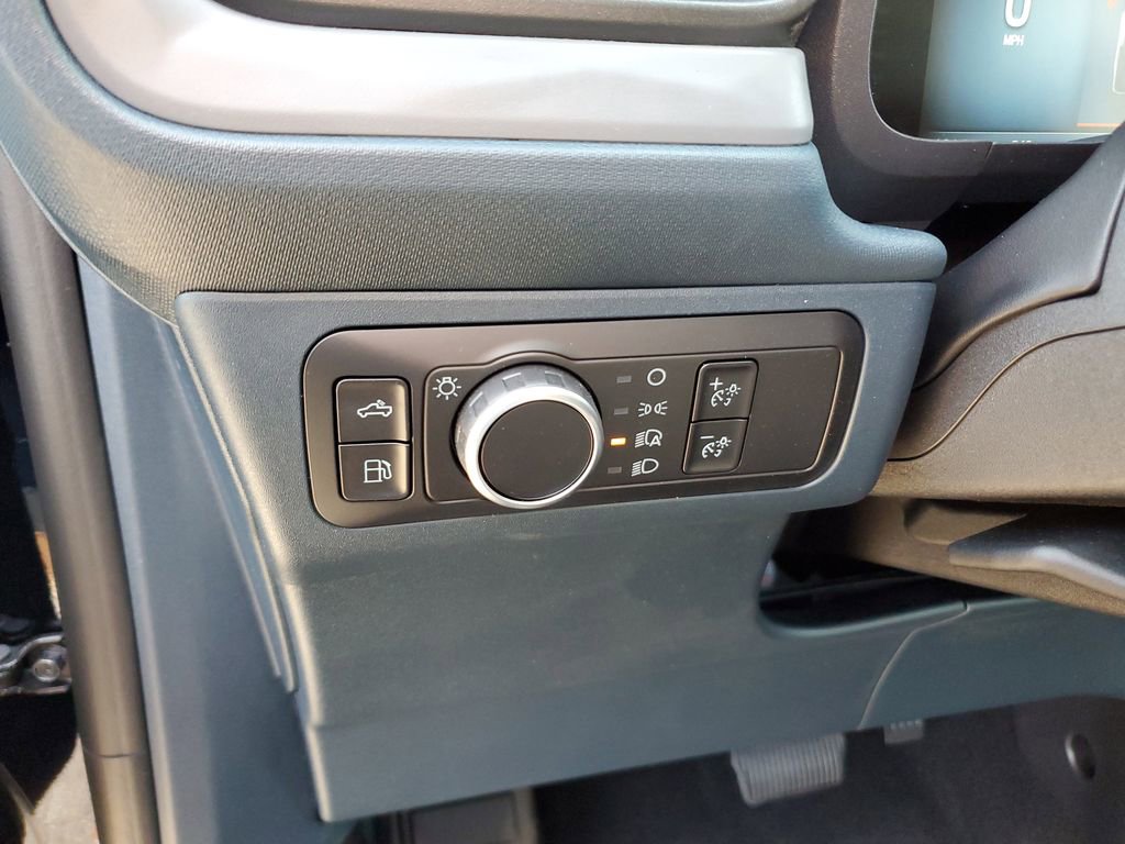 New 2025 Ford Maverick XL image 15