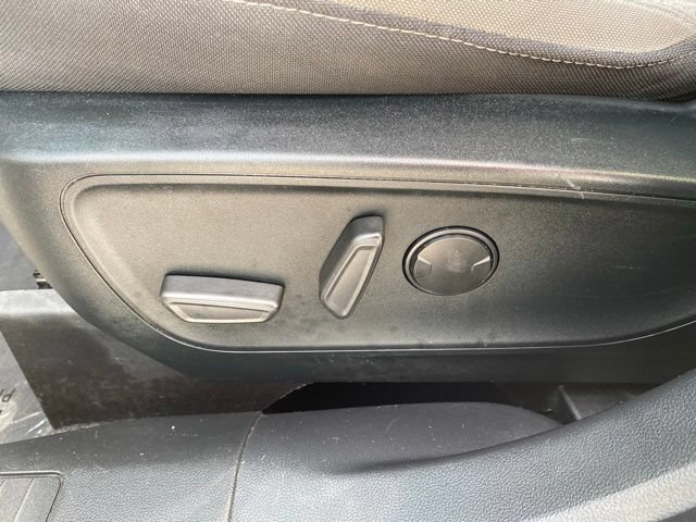 Used 2022 Ford Escape SE w/ SE Sport Appearance Package AWD/4WD image 14