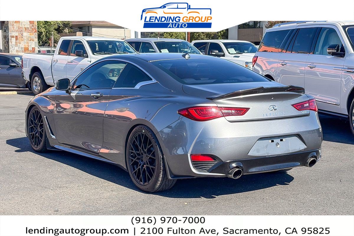 Used 2017 INFINITI Q60 2.0t w/ Premium Plus Package 2.0T RWD image 2
