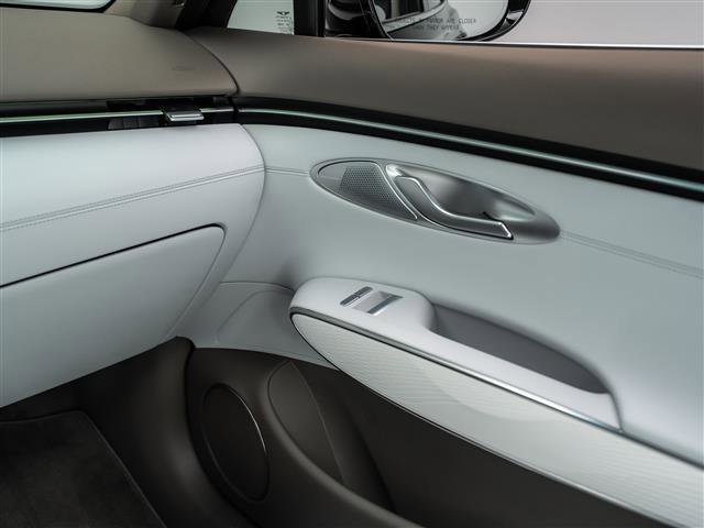 New 2026 Genesis GV70 2.5T Advanced image 25