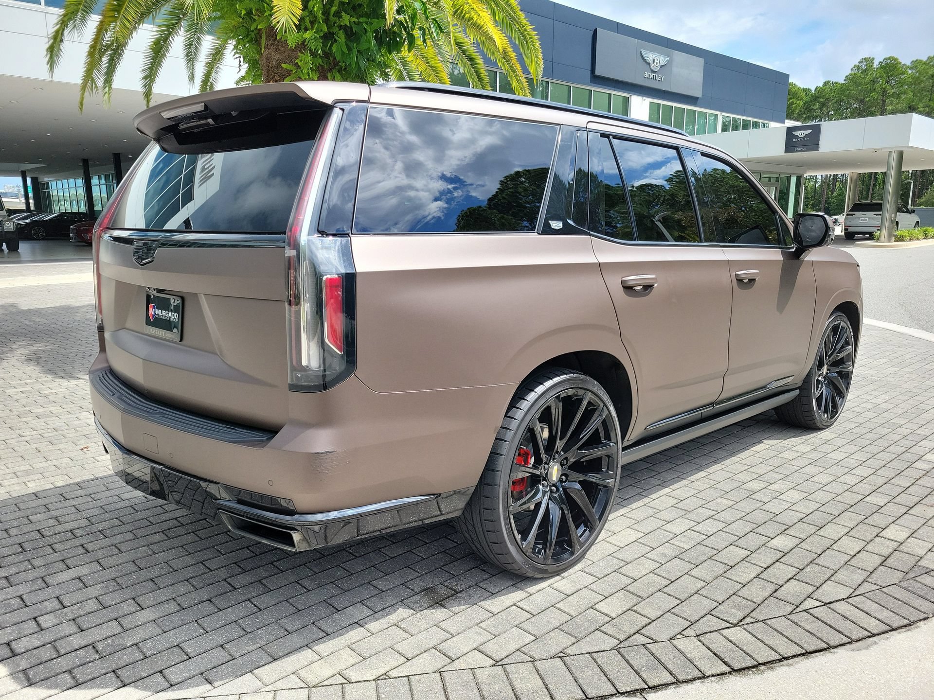 Used 2023 Cadillac Escalade Sport Platinum w/ Heavy-Duty Trailer Package AWD/4WD image 5