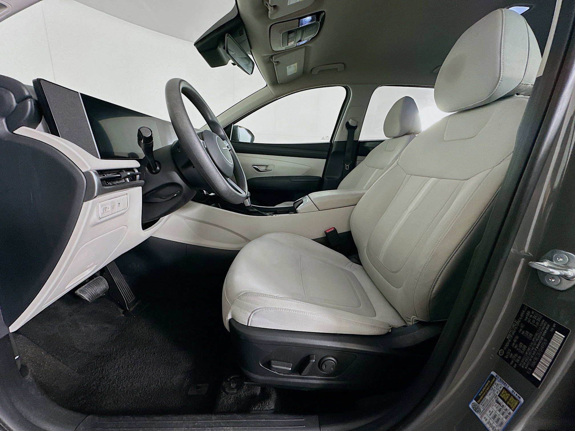 Used 2025 Hyundai Tucson SEL AWD/4WD image 13
