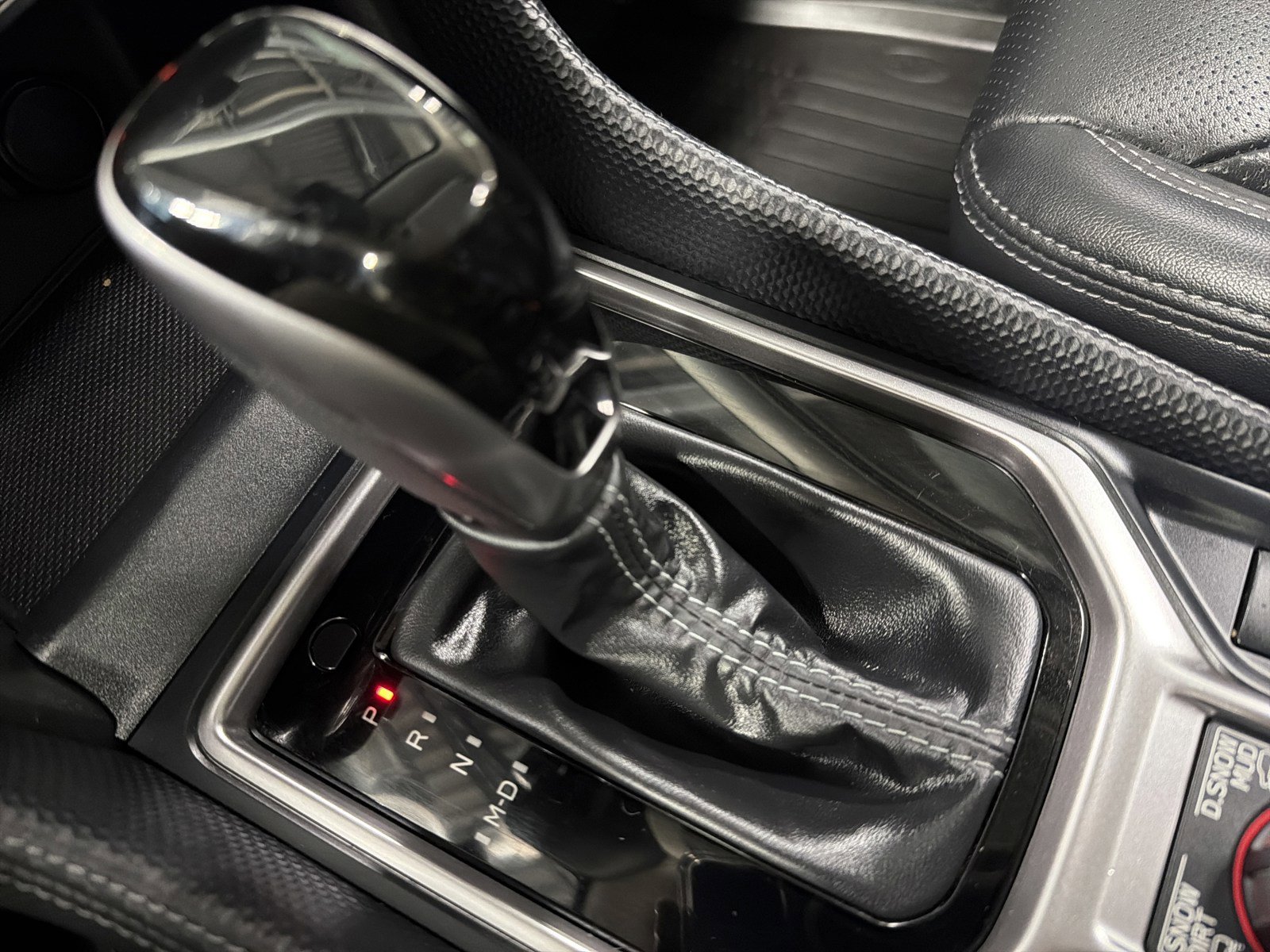 Used 2024 Subaru Forester Touring w/ Pop Package 2 image 24