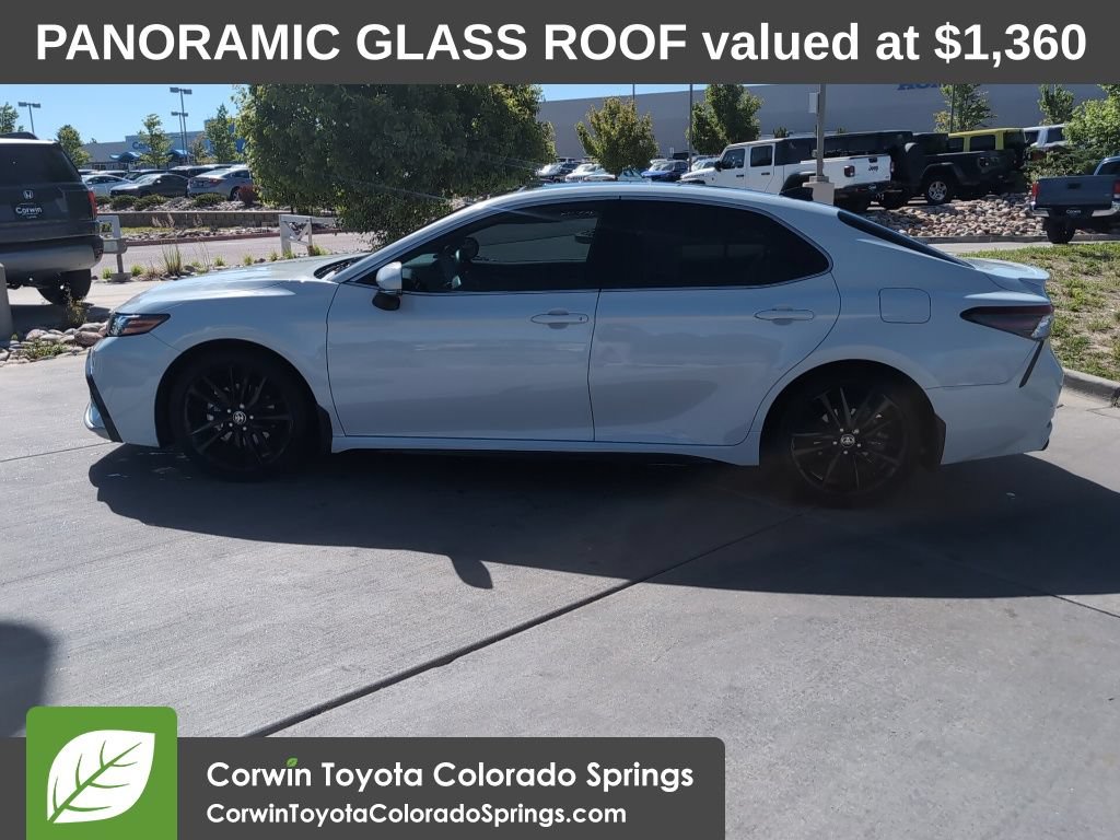 Used 2022 Toyota Camry XSE FWD image 4